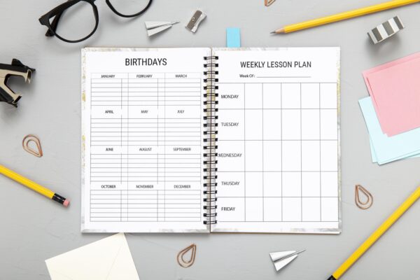 mockup 8 Printable Teacher Planner-DP021