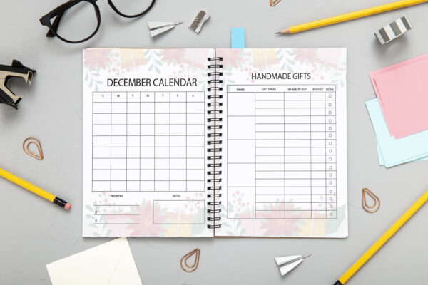 mockup 4 Christmas Organizer, Holiday Planner, Christmas Binder, Christmas Planner Printable-DP040